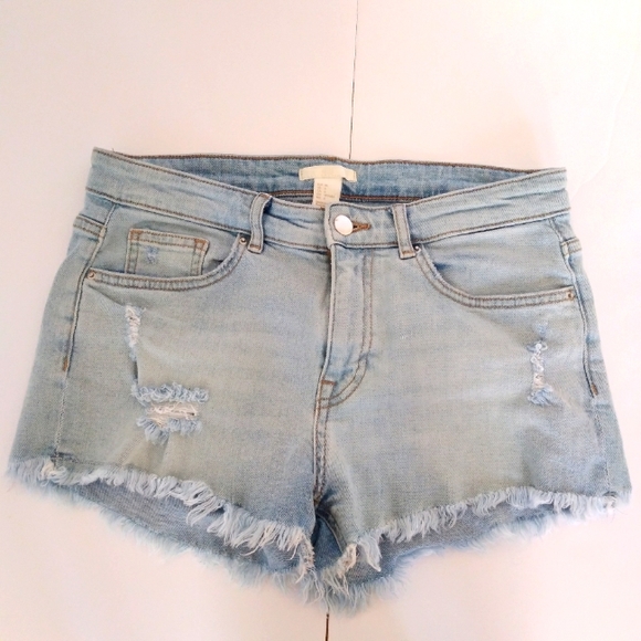 H&M Distress Denim Shorts - Picture 8 of 10